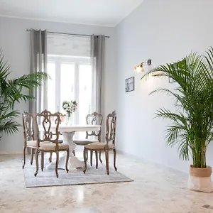 Rudiae Boutique ** Lecce